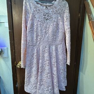 Elegant Lace Long Sleeve Dress in Light Pink